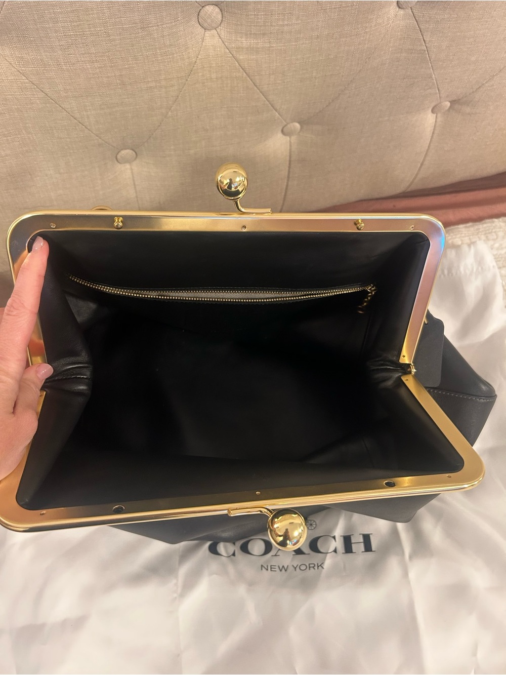 Coach Black Leather Kiss-Lock Frame Clutch with Gold Hardware - Picture 3 of 4